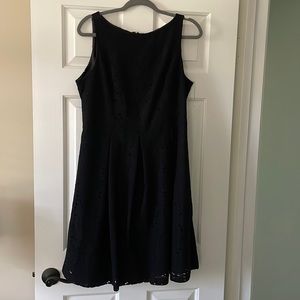 Black lace sleeveless dress 16w